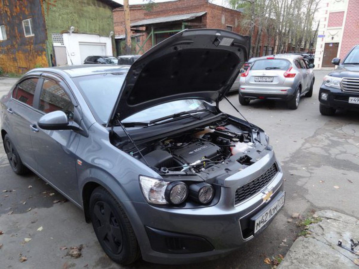 A-ENGINEERING Упоры капота для Chevrolet Aveo T300, 2012-н.в.