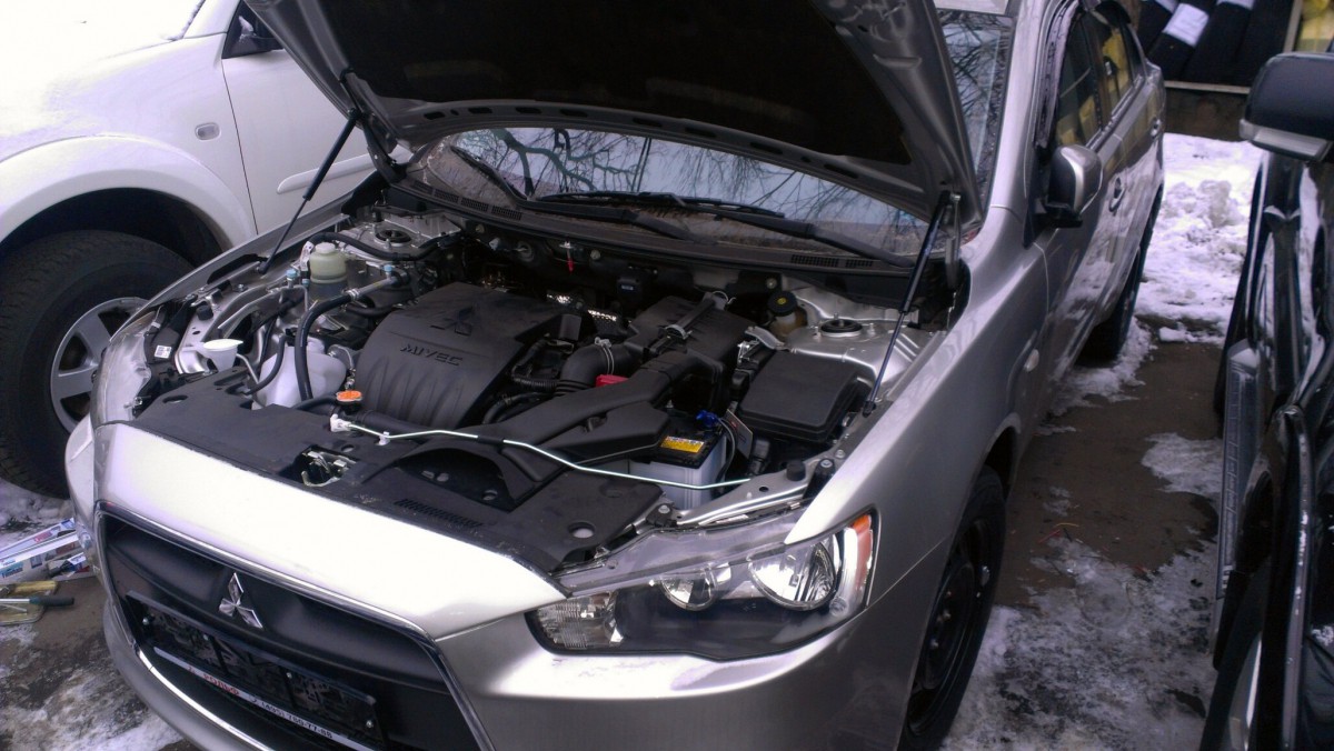 A-ENGINEERING Упоры капота для Mitsubishi Lancer X, 2007-н.в.