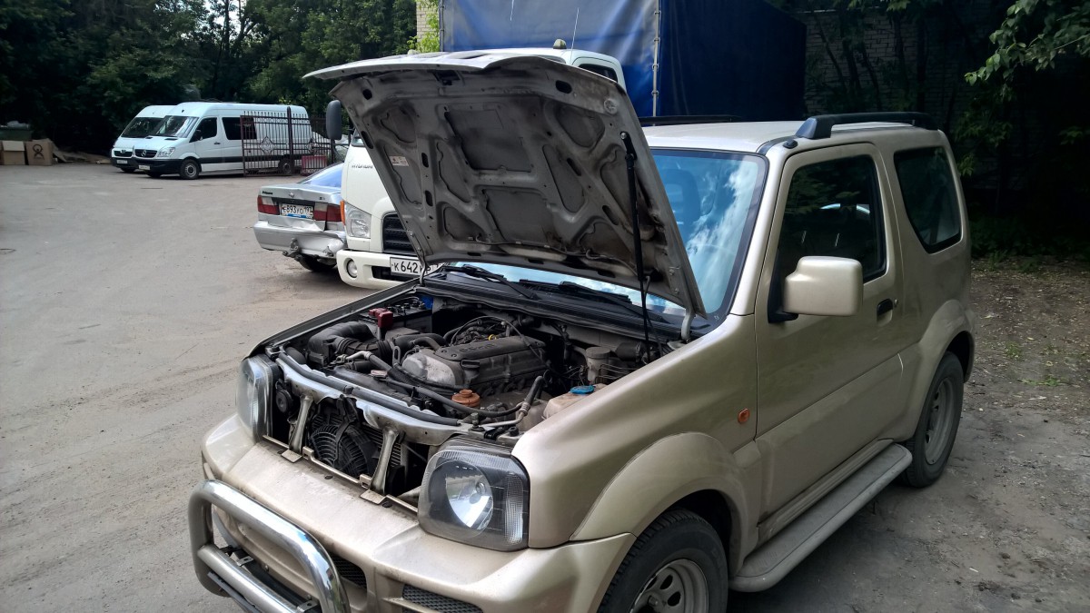 A-ENGINEERING Упор капота для Suzuki Jimny, 1998-2013