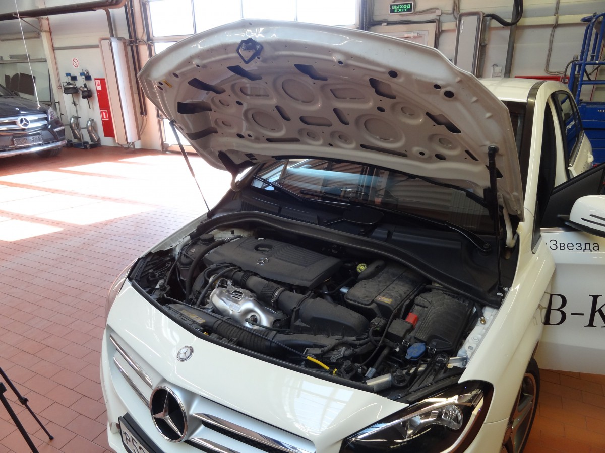 A-ENGINEERING Упоры капота для Mercedes Benz B-Calss, 2014-н.в.