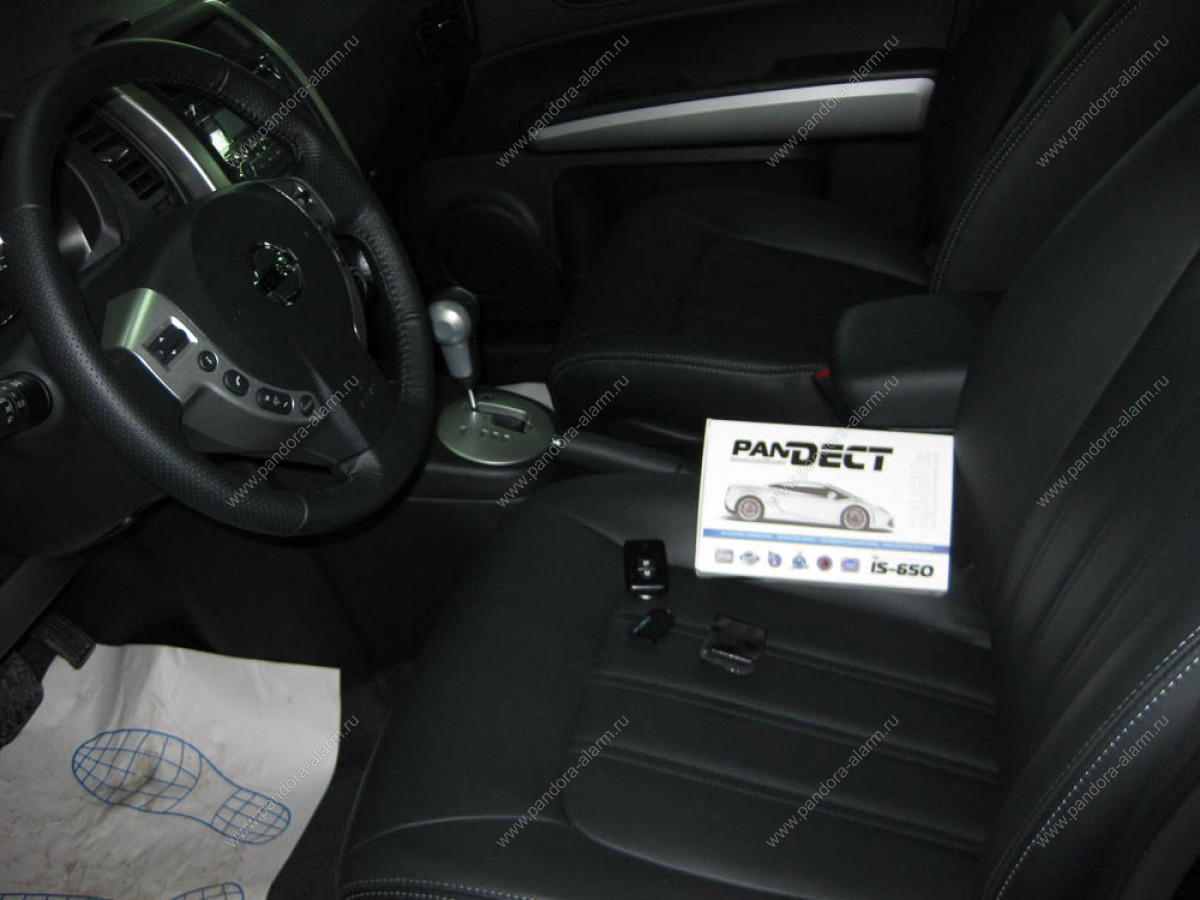 Nissan X-Trail установка Pandect IS-650