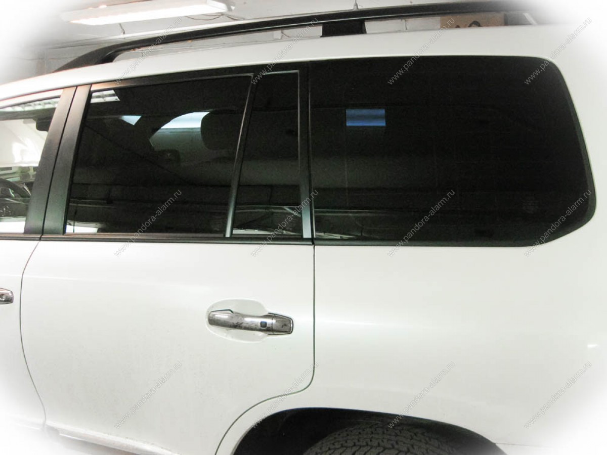 Toyota Land Cruiser 200 установка блокиратора тормозной системы и имммобилайзера; тонирование стекол