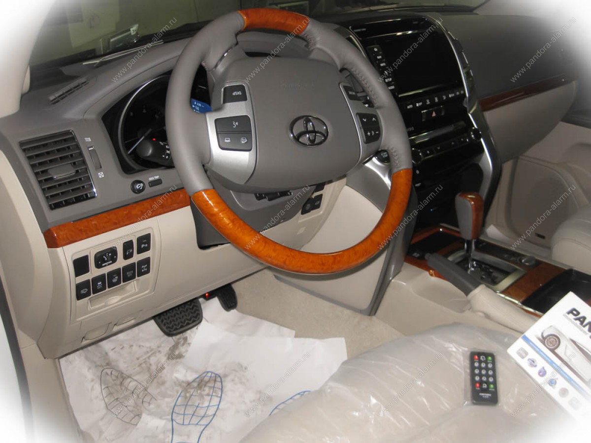 Toyota Land Cruiser 200 установка блокиратора тормозной системы и имммобилайзера; тонирование стекол
