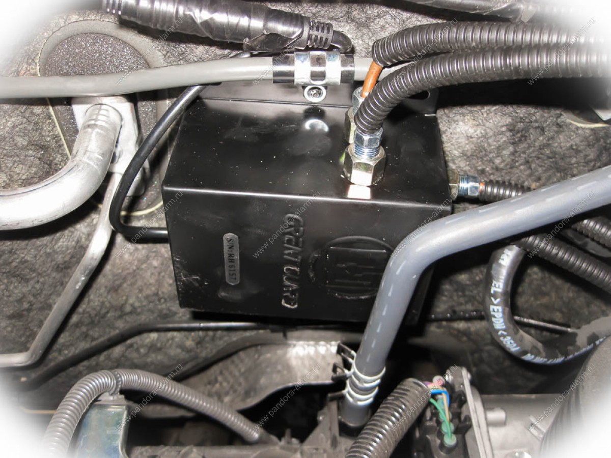 Toyota Rav 4 установка Pandora DXL 5000 NEW, Great Guard и электромеханического замка капота