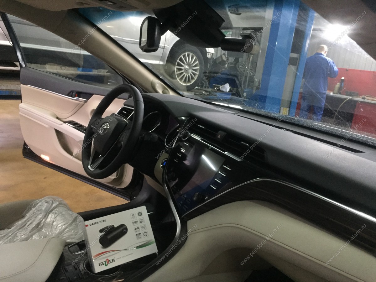 Toyota Camry 2018 установка сигнализации Pandect X-1900 ВT и различного доп. оборудования