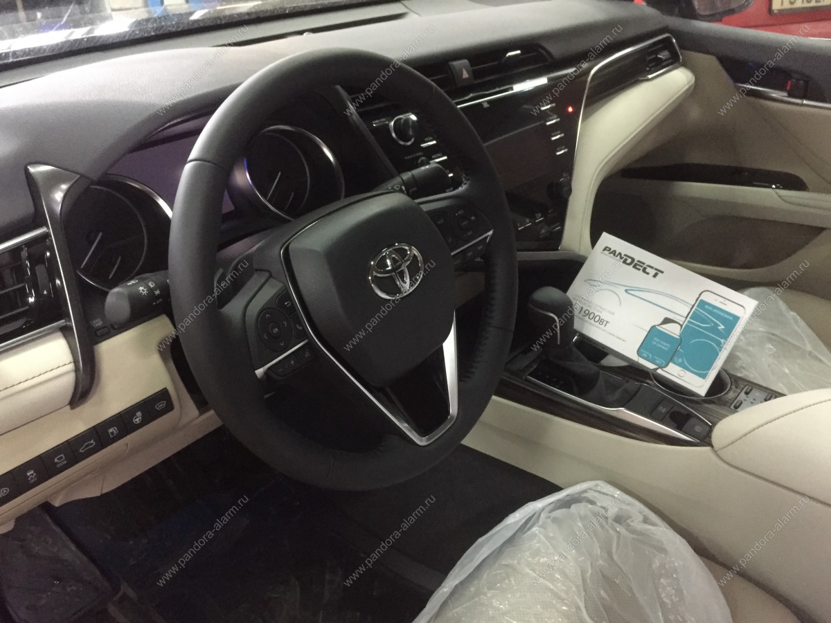 Toyota Camry 2018 установка сигнализации Pandect X-1900 ВT и различного доп. оборудования
