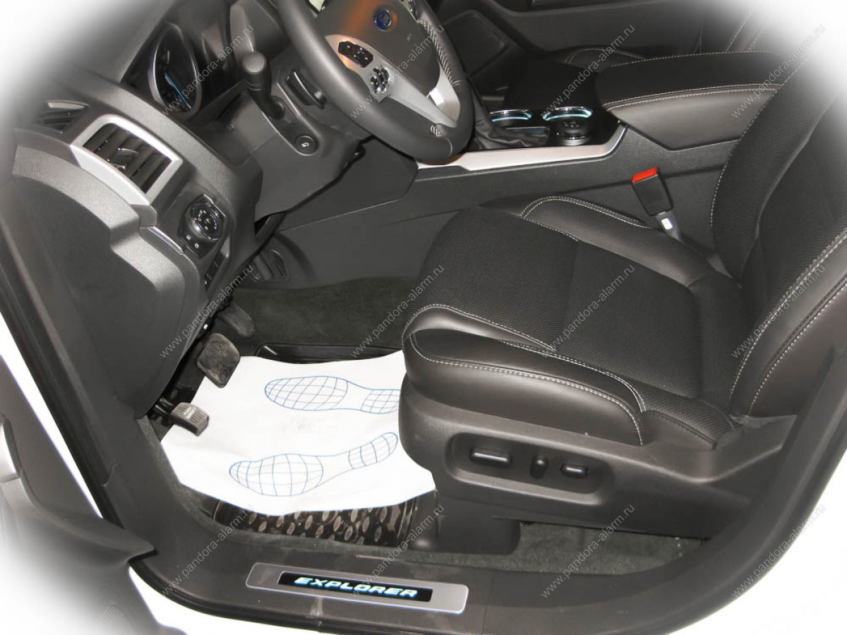 Ford Explorer установка Pandora DXL 3900 и электромеханического замка капота